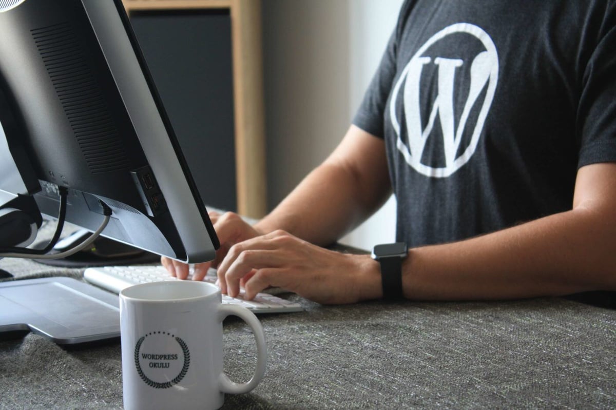 Mitä WordPress-verkkosivujen teko maksaa?